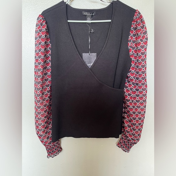 a love story Tops - A Love Story Sweater Blouse